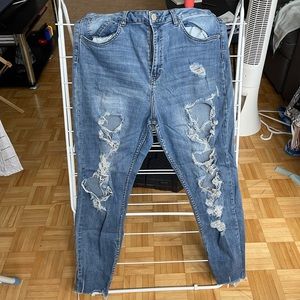 Destructed jeans